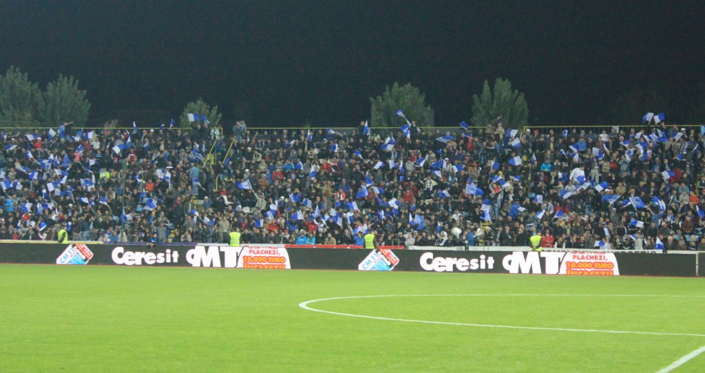 TRIBUNA 2