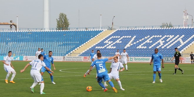 Meci amical: CSU Craiova – Pandurii Târgu Jiu 3-0