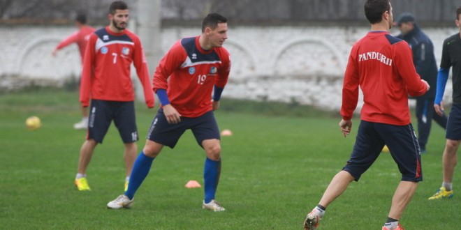 Pandurii se pregătesc pentru meciul din etapa a 15-a cu FC Botoşani