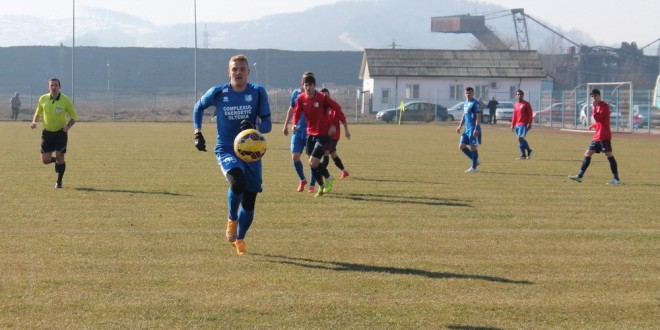 FOTO / MECI AMICAL PANDURII – PANDURII 2, scor  5-0