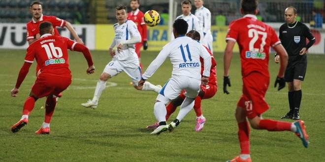 Pandurii a câştigat meciul tur cu Dinamo din semifinalele Cupei Ligii, scor 2-1 !