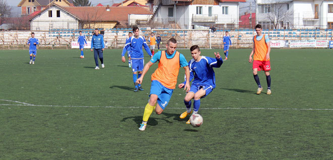 Galerie foto  / Meci amical, Pandurii 2 – Gilortul Cărbuneşti 2-3