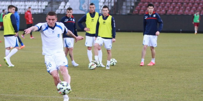 FOTO / IMAGINI ÎNCĂLZIRE JUCĂTORI PANDURII TÂRGU JIU MECI CFR CLUJ 01.03.2015