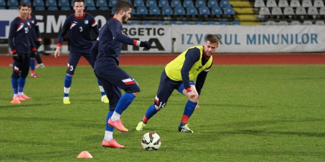 FOTO / ANTRENAMENT PANDURII TÂRGU JIU STADION MUNICIPAL 03.03.2015