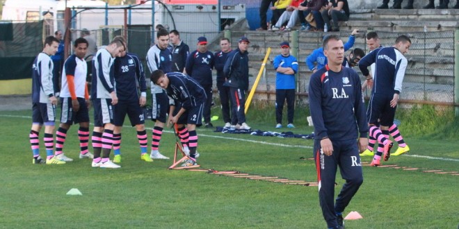 PANDURII TV / IMAGINI DE LA ANTREMAMENTUL ECHIPEI PANDURII DE LA TÂRGU MUREŞ 24.04.2015