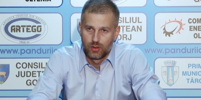 PANDURII TV / Conferinţă de presă, Edi Iordănescu, antrenor Pandurii, post meci CSMS Iaşi