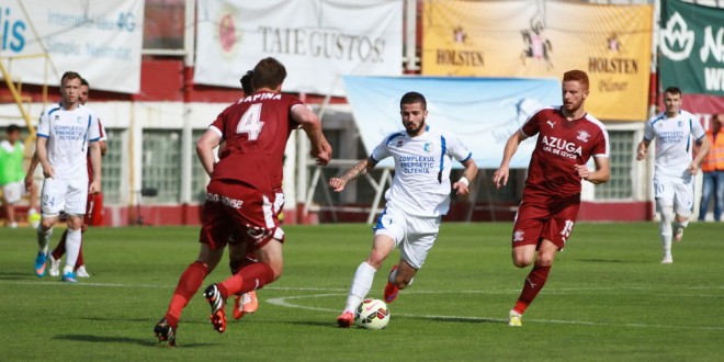 FOTO / Pandurii Târgu Jiu, victorie clară la final de sezon, 3-0 în Giuleşti cu FC Rapid Bucureşti