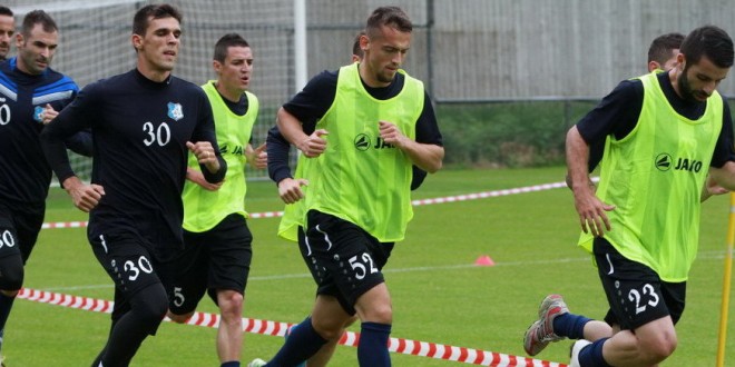 Primul antrenament al echipei Pandurii în baza sportivă de la Hoenderloo