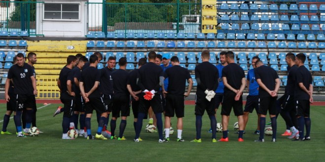 Jucătorii echipei Pandurii Târgu Jiu s-au reunit astăzi la Târgu Jiu şi au reluat antrenamentele