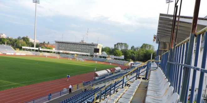 FOTO / IMAGINI CU STADIONUL MUNICIPAL DIN TÂRGU JIU ÎNAINTEA DEMARĂRII LUCRĂRILOR DE DEMOLARE