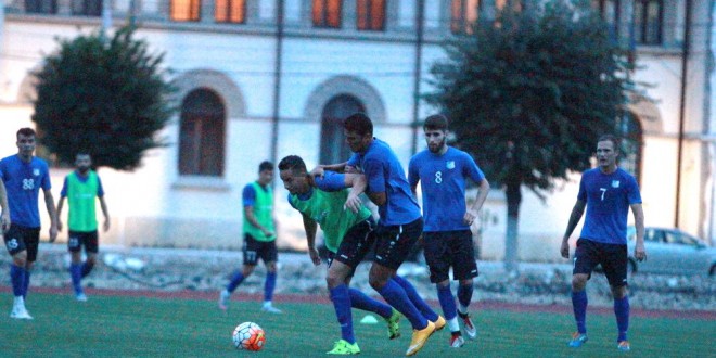 FOTO / ANTRENAMENT 2 PANDURII TÂRGU JIU STADION MUNICIPAL 15.09.2015