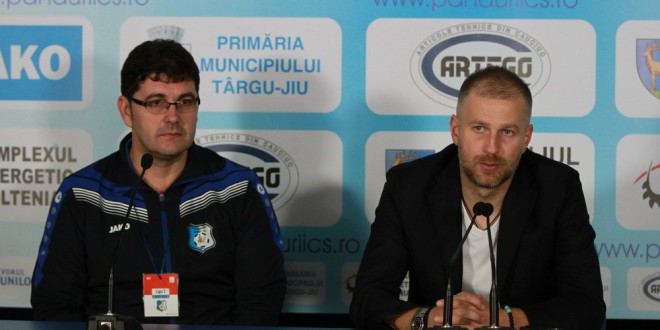 PANDURII TV / CONFERINŢĂ DE PRESĂ EDWARD IORDĂNESCU MECI FC VIITORUL 02.10.2015
