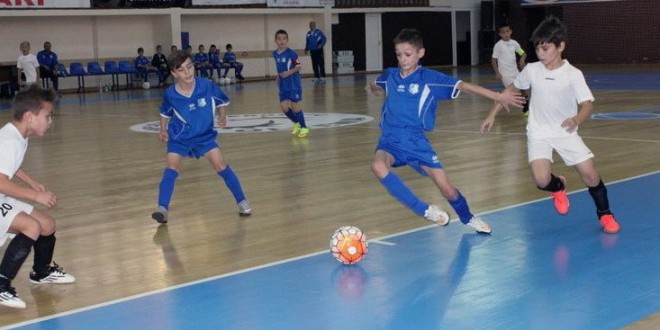 Copiii de 9 ani de la Pandurii Târgu Jiu s-au calificat la turneul de zonă al Cupei „Gheorghe Ene”