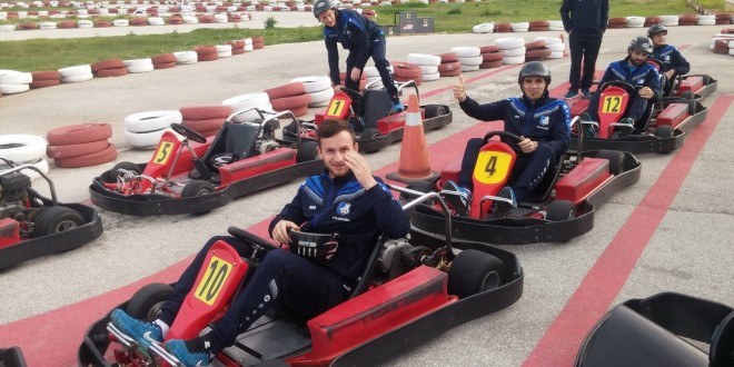 PANDURII TV  / PANDURII S-AU RELAXAT LA KARTING ÎN PRIMA DUPĂ-AMIAZĂ LIBERĂ ÎN CANTONAMENT