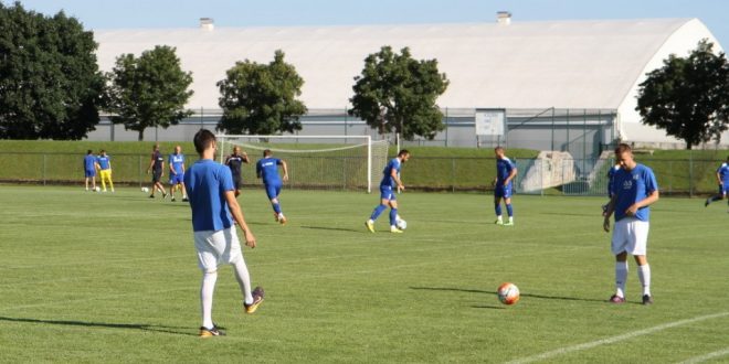 Pandurii Târgu Jiu a remizat cu NK Osijek, scor 0-0, la  primul meci amical din cantonamentul de la Maribor