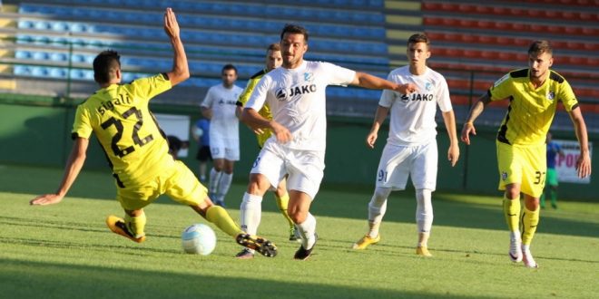 Pandurii Târgu Jiu  va juca astăzi un meci amical cu Steaua Roşie Belgrad