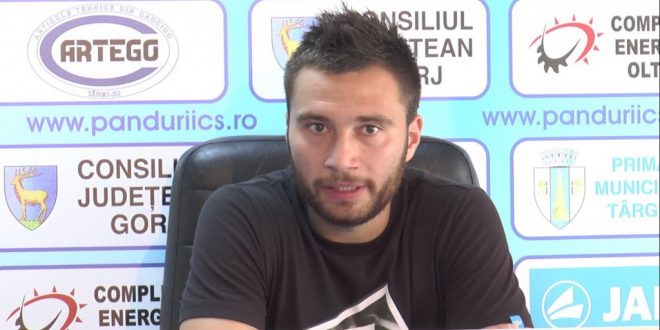 PANDURII TV / ALEXANDRU RĂUȚĂ: „Putem vorbi de titlu, avem un lot valoros cu jucători care ani la rând s-au bătut la titlu la alte echipe, cred că şi anul acesta putem face o surpriză!”
