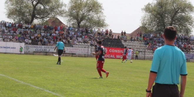 Pandurii Târgu Jiu a revenit în să joace în Gorj după doi ani în care a evoluat pe stadionul Municipal din Severin