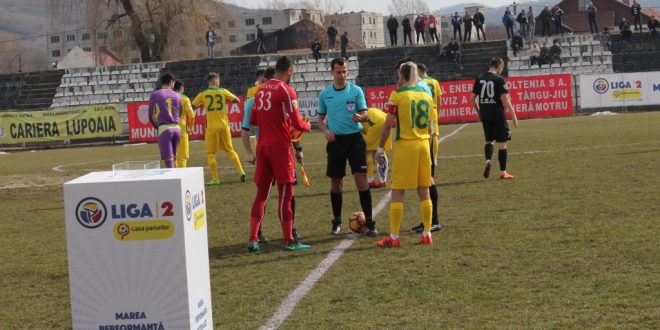 LIVETEXT / PANDURII TÂRGU JIU – CS MIOVENI, SCOR  2-1