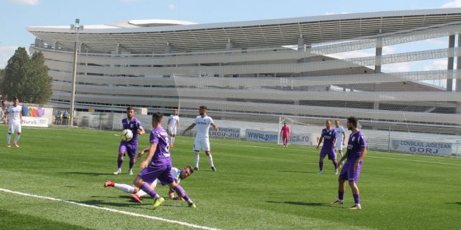 FOTO / IMAGINI MECI PANDURII TÂRGU JIU – FC ARGEŞ, SCOR 1-1