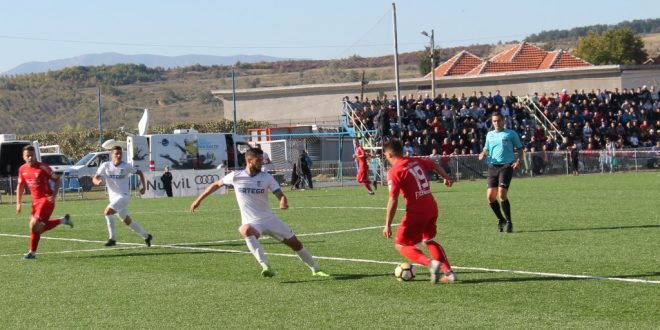 Pandurii Târgu Jiu a pierdut primul meci pe teren propriu în noul sezon, UTA s-a impus cu scorul de 2-1 la Târgu Jiu