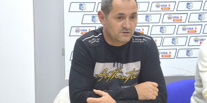 PANDURII TV / CONFERINŢA  DE PRESĂ A DIRECTORULUI SPORTIV AL CLUBULUI PANDURII, CAMILIAN FLOROIU