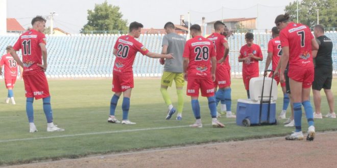 AMICAL / Pandurii a testat azi jucătorii din lot într-un meci amical cu Jiul Rovinari