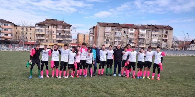 JUNIORI UNDER 15 / Juniorii Under 15 ani ai clubului Pandurii Târgu Jiu s-au calificat în sferturile de finală ale fazei naţionale a Ligii Elitelor Under 15